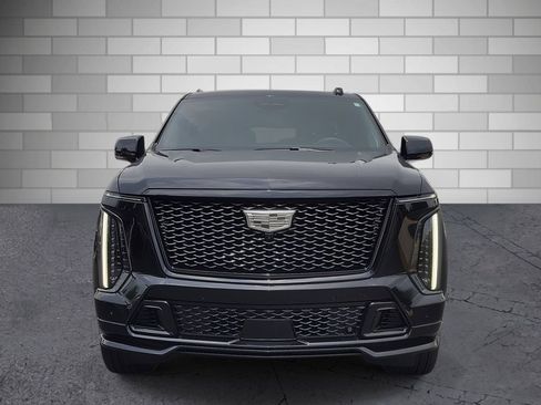 Certified 2026 Cadillac Escalade ESV V w/ LPO, ONYX Package AWD/4WD image 8