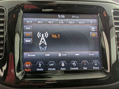 Used 2018 Jeep Compass Limited w/ Navigation Group AWD/4WD image 23