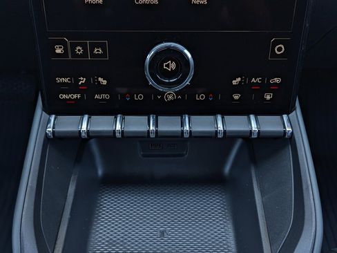 New 2026 GMC Terrain AT4 w/ LPO, Floor Liner Package image 24