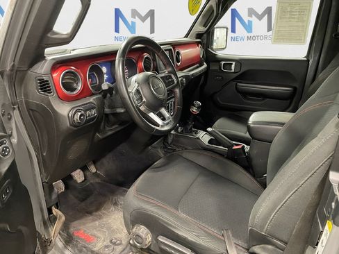 Used 2018 Jeep Wrangler Rubicon AWD/4WD image 10