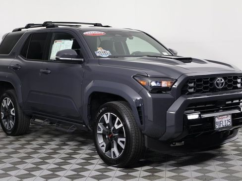 Used 2025 Toyota 4Runner TRD Sport image 3