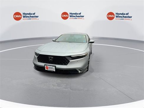 Certified 2025 Honda Accord Touring image 4