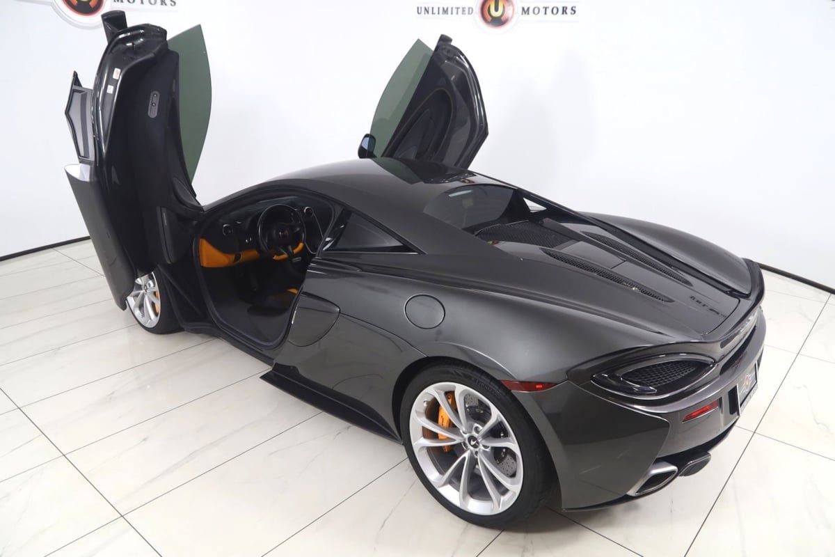 Used 2020 McLaren 570S Coupe RWD image 36