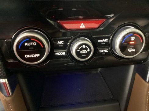 Used 2023 Subaru Forester Touring image 17