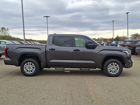 New 2026 Toyota Tundra SR5 image 7