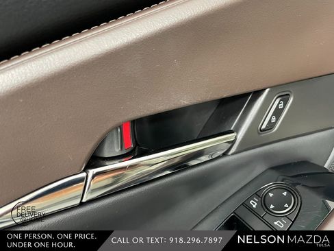 Used 2022 MAZDA CX-30 AWD 2.5 S w/ Premium Package image 18