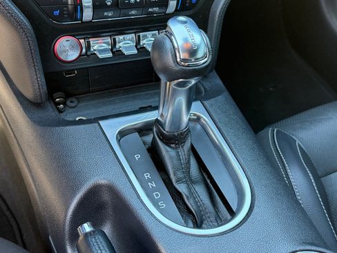 Used 2022 Ford Mustang GT Premium RWD image 10