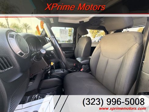 Used 2016 Jeep Wrangler Sport AWD/4WD image 12