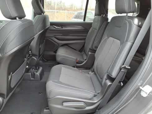 New 2026 Jeep Grand Cherokee L 4WD image 7