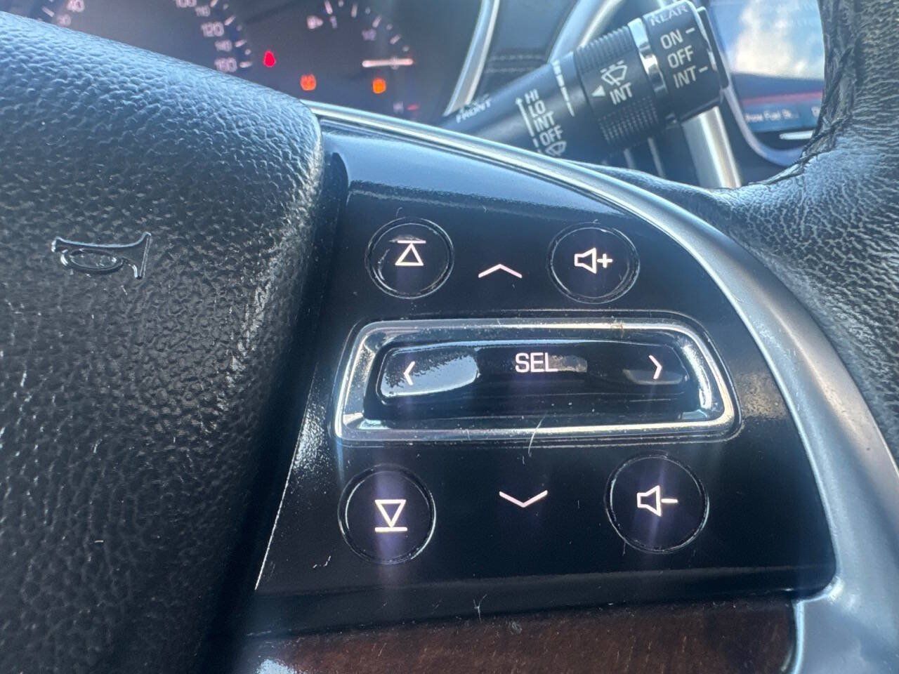 Used 2014 Cadillac SRX Luxury w/ Driver Awareness Package FWD image 36