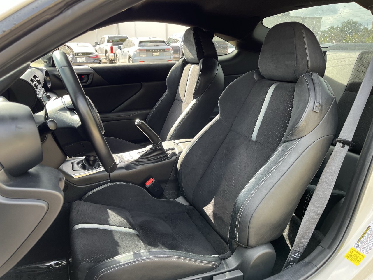 Used 2024 Toyota GR86 Premium RWD image 22