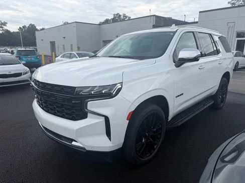 Used 2023 Chevrolet Tahoe Premier AWD/4WD image 2