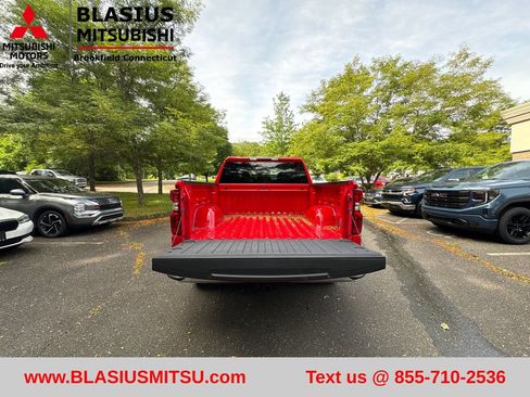 Used 2024 Chevrolet Silverado 1500 LT AWD/4WD image 36