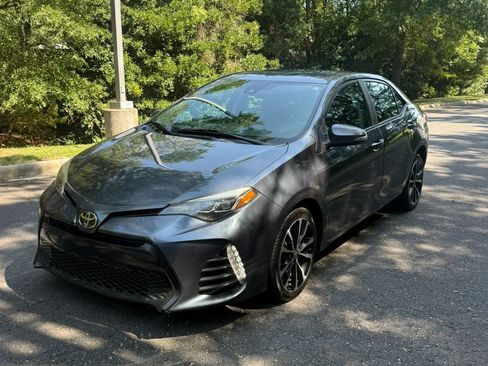 Used 2017 Toyota Corolla SE w/ Carpet Mat Package (TMS) FWD image 1