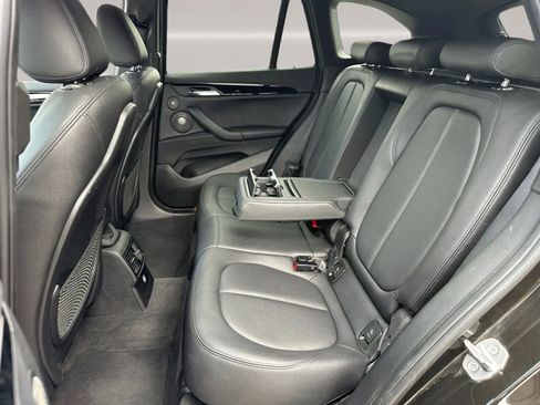 Used 2017 BMW X1 xDrive28i image 11