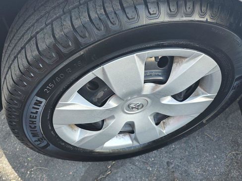 Used 2009 Toyota Camry SE FWD image 9