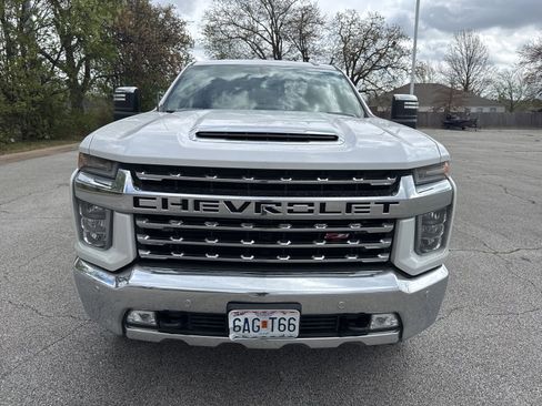 Used 2020 Chevrolet Silverado 2500 LTZ w/ LTZ Plus Package image 9