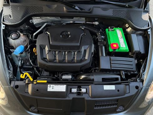 Used 2018 Volkswagen Beetle 2.0T Coast FWD image 47