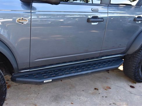 Used 2023 Ford Bronco Wildtrak image 44