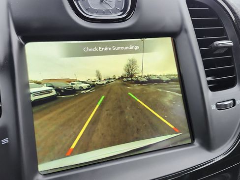 Used 2023 Chrysler 300 S image 4