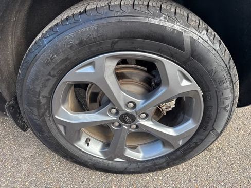 Certified 2025 Ford Escape ST-Line Select AWD/4WD image 12