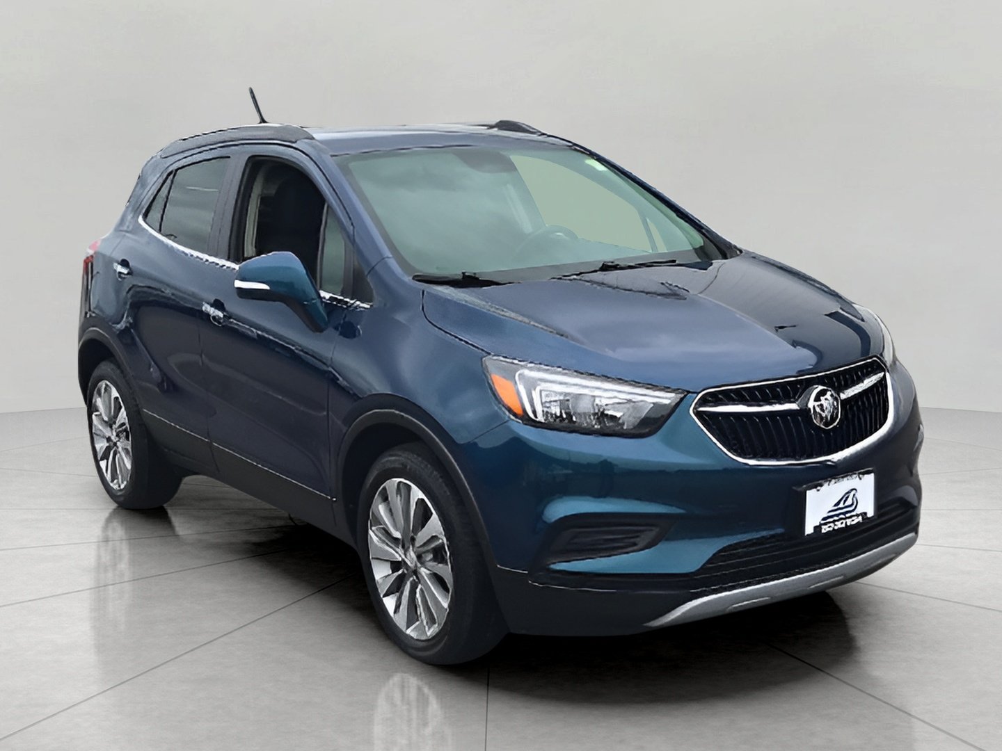 Used 2019 Buick Encore Preferred FWD image 1