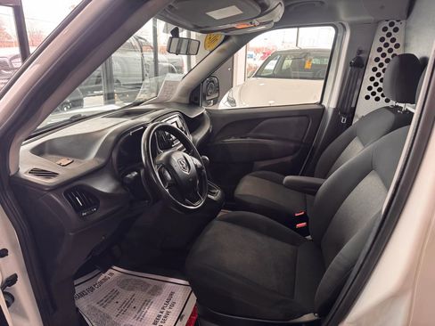 Used 2022 RAM ProMaster City Tradesman image 9