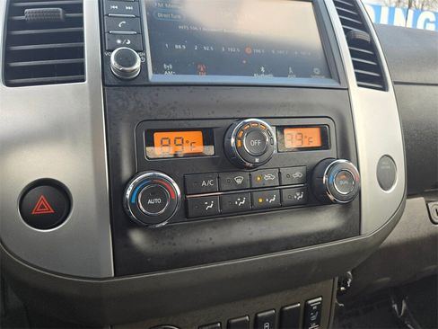 Used 2021 Nissan Frontier SV image 16