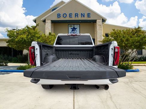 Used 2025 GMC Sierra 2500 Denali Ultimate AWD/4WD image 6