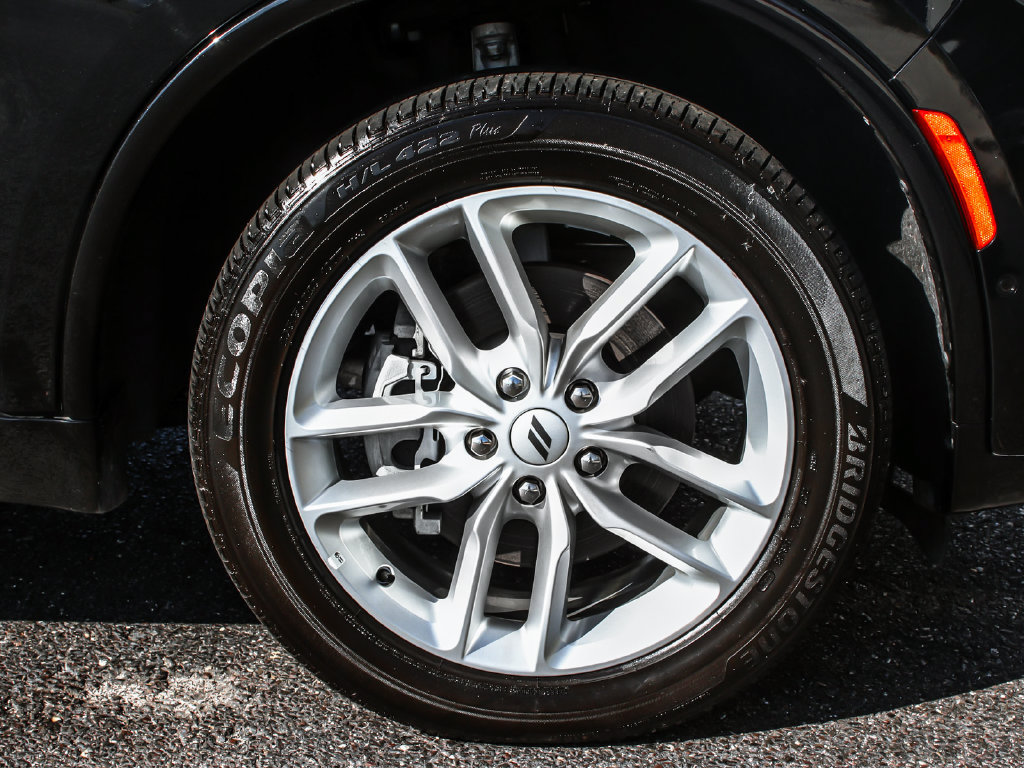 Used 2025 Dodge Durango GT AWD/4WD image 7