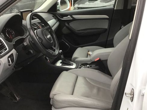 Used 2018 Audi Q3 2.0T Premium Plus w/ Premium Plus Package AWD/4WD image 6