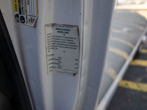 Used 2014 Ford E-250 and Econoline 250 Extended w/ Power Group image 25