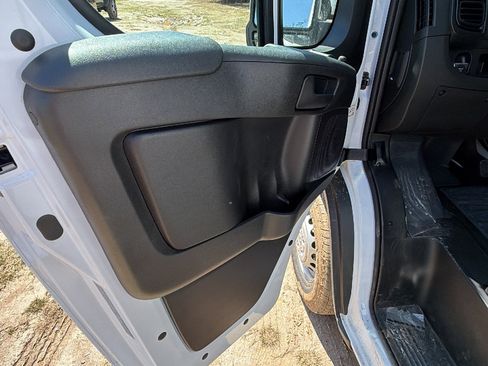 New 2026 RAM ProMaster 2500 w/ Convenience Group image 14