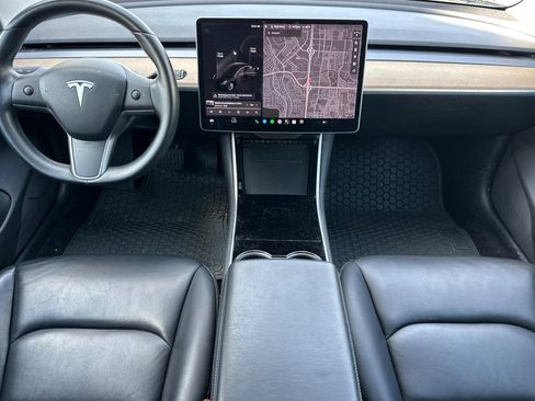 Used 2018 Tesla Model 3 Mid Range RWD image 15