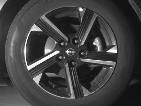 Used 2025 Nissan Sentra SV FWD image 16