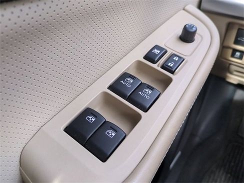 Used 2017 Subaru Outback 3.6R Limited image 28