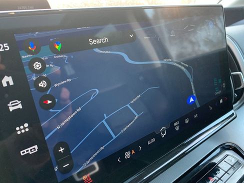 Used 2025 Ford Expedition Active image 30