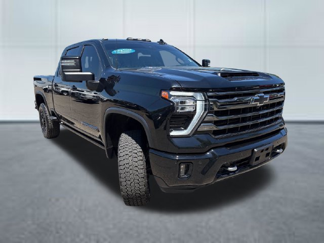 Used 2024 Chevrolet Silverado 3500 High Country w/ High Country Premium Package AWD/4WD image 5