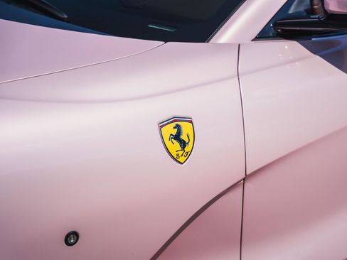 Used 2021 Ferrari 812 GTS RWD image 11