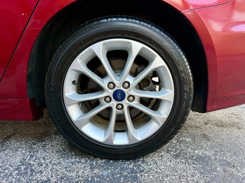 Used 2019 Ford Fusion SE FWD image 38