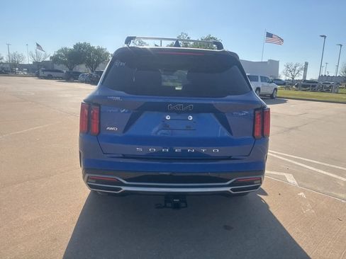 Used 2022 Kia Sorento SX image 5