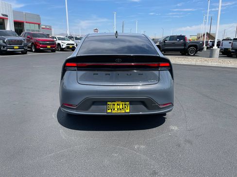 Certified 2025 Toyota Prius LE AWD/4WD image 4