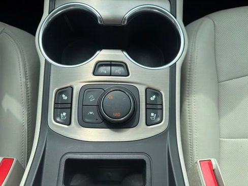 Used 2020 GMC Terrain Denali w/ Denali Premium Package AWD/4WD image 19