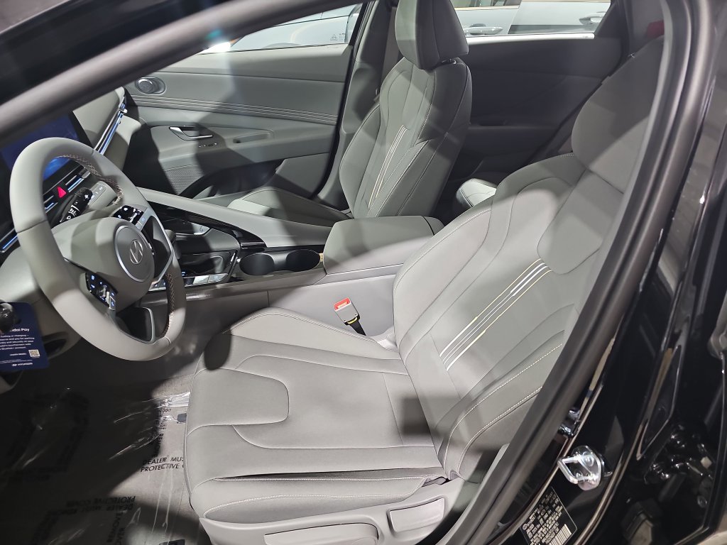 New 2026 Hyundai Elantra SEL FWD image 16