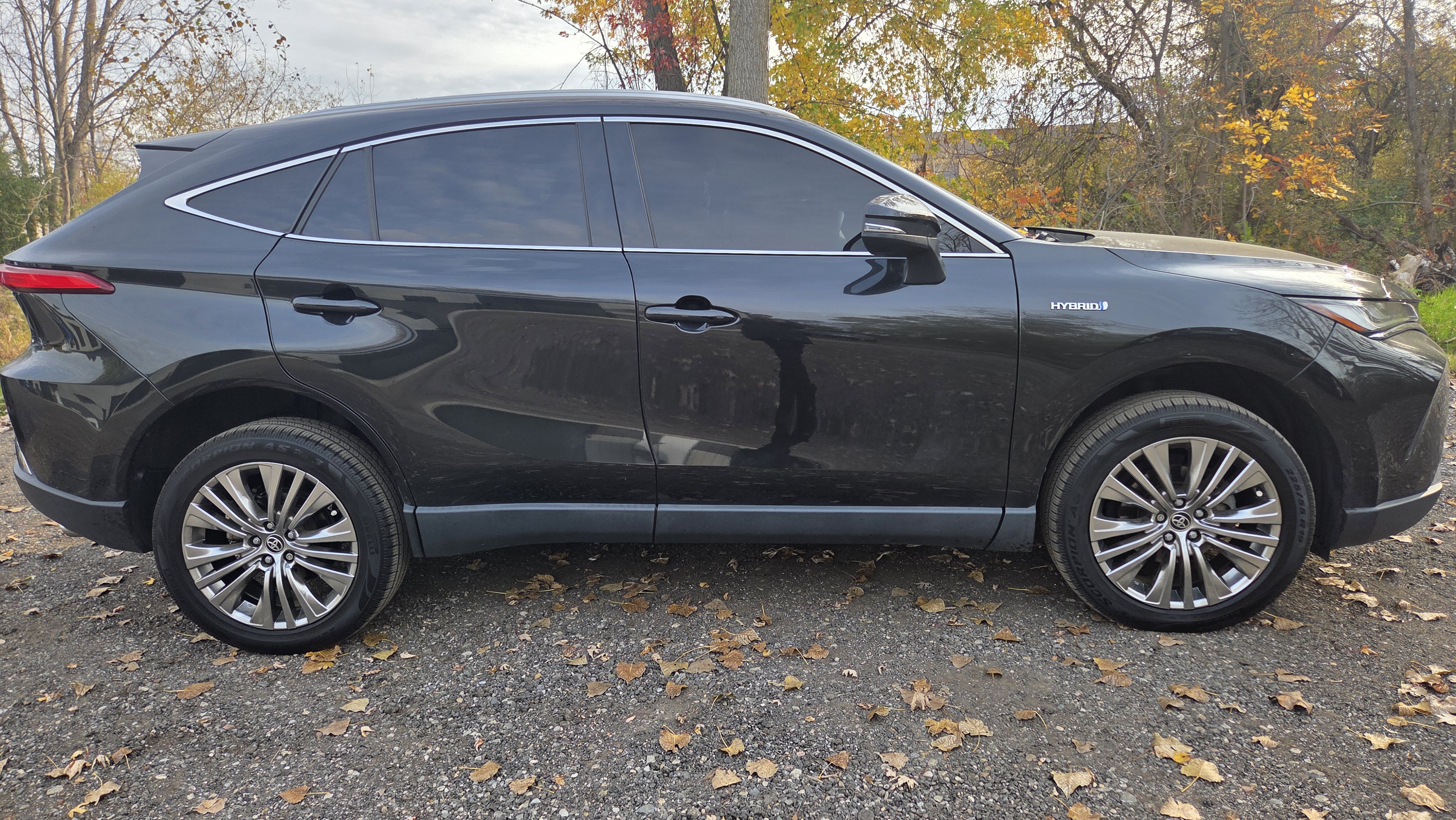 Used 2021 Toyota Venza XLE w/ Softex Package AWD/4WD image 10