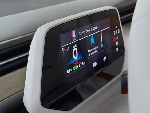 New 2025 Volkswagen ID. Buzz 1st Edition image 13