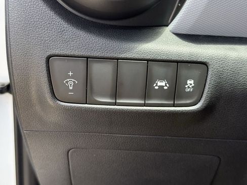 Used 2019 Hyundai Kona SE FWD image 21