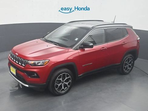 Used 2025 Jeep Compass Limited AWD/4WD image 20