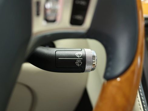 Used 2016 Bentley Continental GT image 24