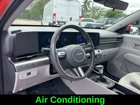 Used 2024 Hyundai Kona SEL AWD/4WD image 12